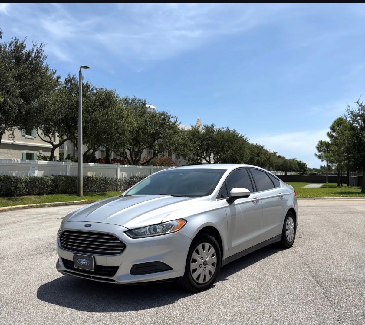 Silver Ford Fusion